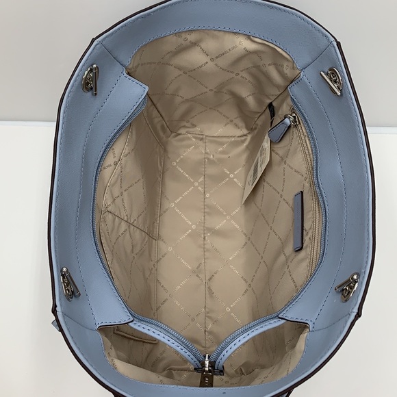 MICHAEL KORS LARGE CHAIN SHOULDER TOTE PALE BLUE COLOR - Picture 12 of 16